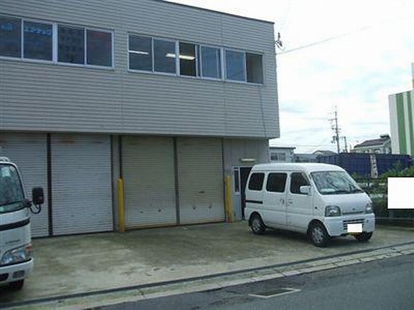 衣摺4丁目貸し倉庫付事務所 メイン画像